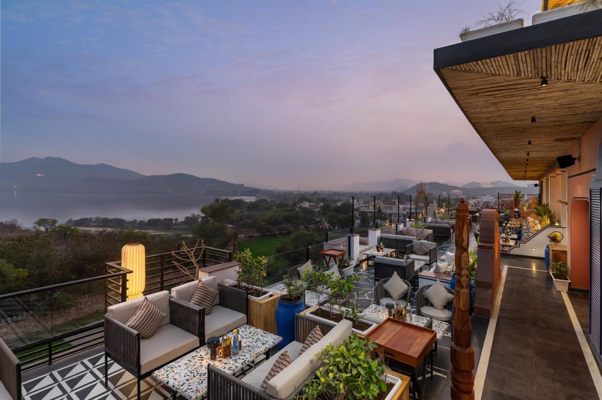 The Sierra - By The Lake Udaipur Exterior photo