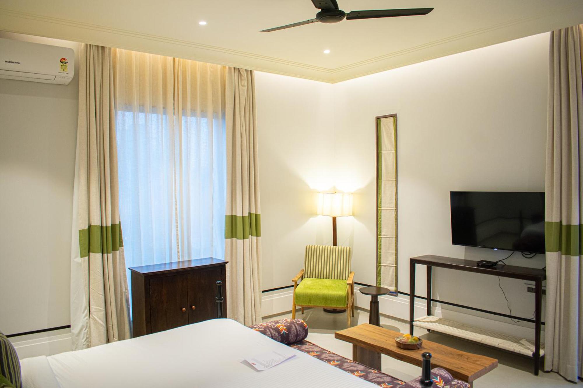 The Sierra - By The Lake Udaipur Exterior photo