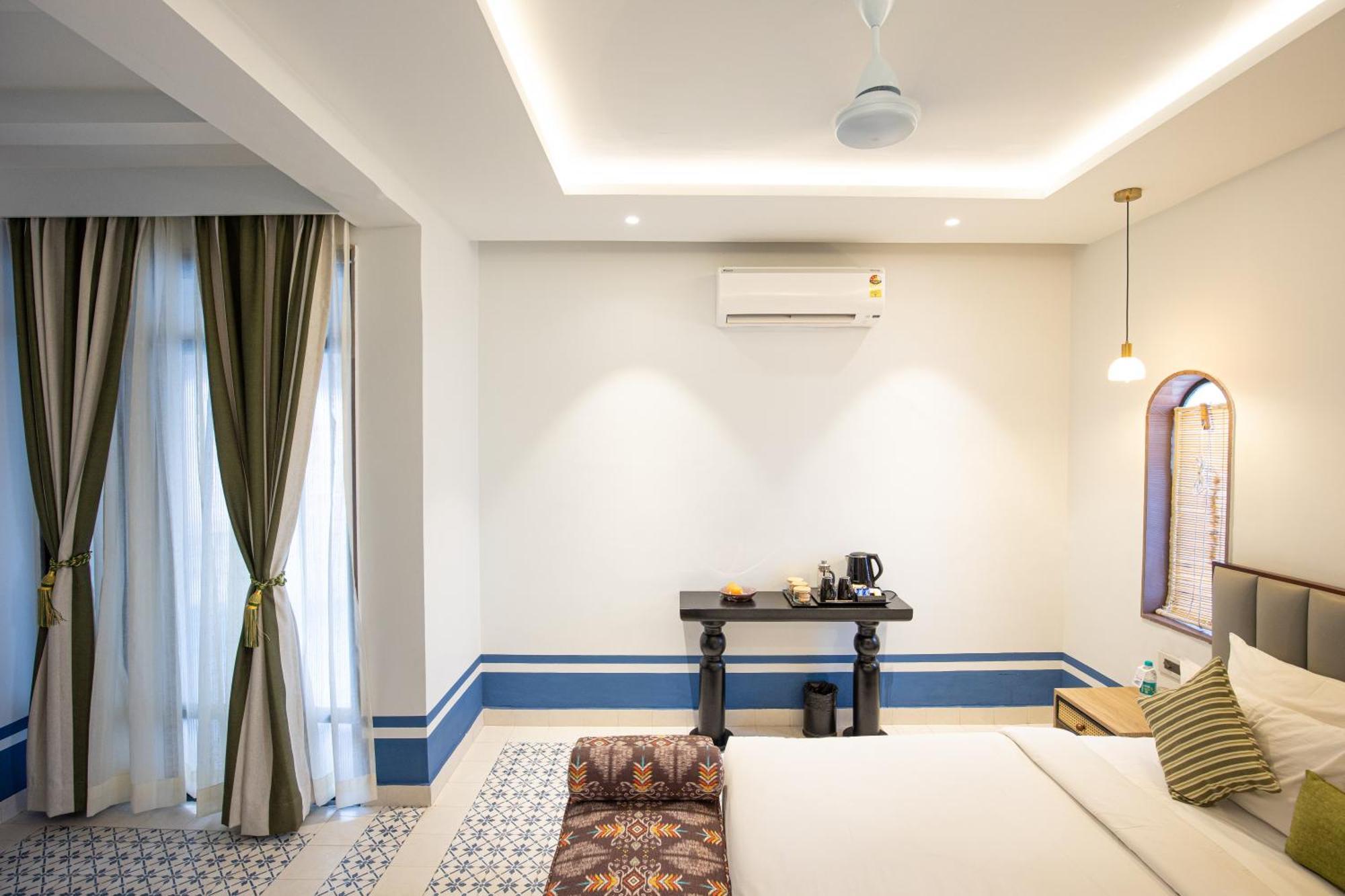 The Sierra - By The Lake Udaipur Exterior photo